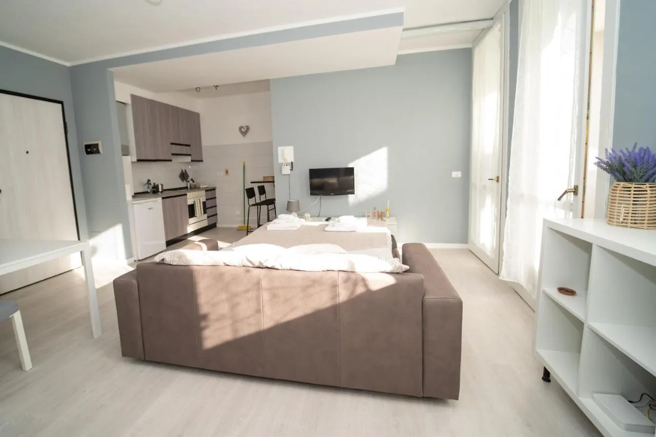 Apartment Appartamento Nuovo Vicino Aeroporto Malpensa Gallarate